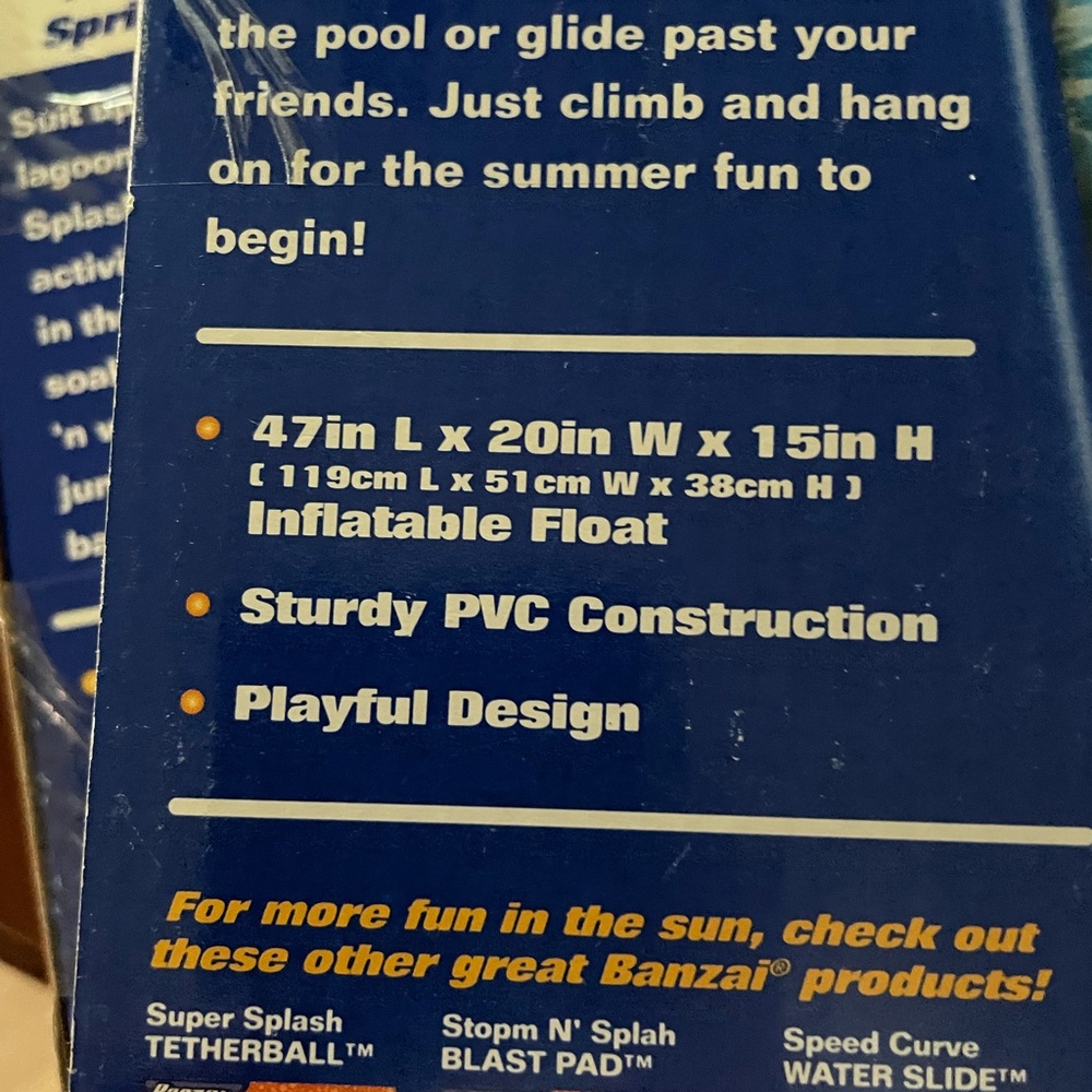 Pool and two float - Picture 3 of 4